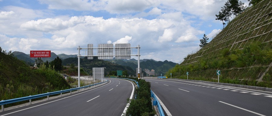 卡友注意！安徽将提前实施国六标准，7月浙江失信货车禁入高速……